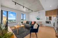 Grand Port Phillip Bay Views - Amazing Apartment