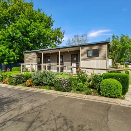 Traralgon Holiday Village