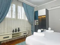 Tahrir Suites