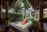 Mahayun Guest House Syariah Hotels in Jatiasih