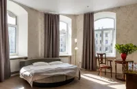 Nomera Na Ploschadi Vosstaniya