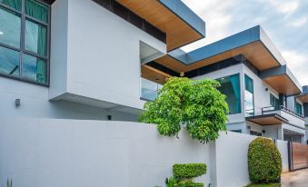 Sura Designer Pool Villa 4 Bedroom 5 Bathroom