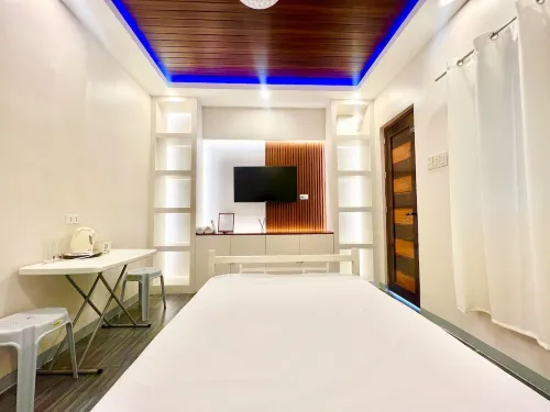 Transient Room in Lipa City Hotels in Mataas Na Kahoy