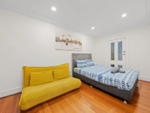 Stylish 3BR House(Parking)/ICC&DarlingHarbour-8min 歐緹莫酒店