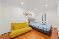 Stylish 3BR House(Parking)/ICC&DarlingHarbour-8min