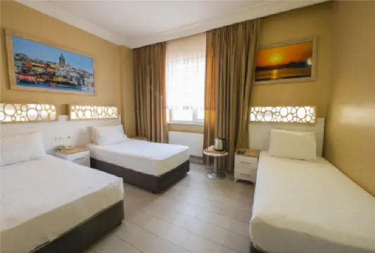 GRAND VATAN HOTEL Hotels near Haseki Sultan Cami