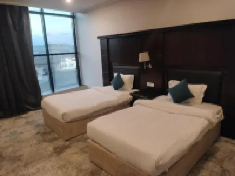 Al Taif Suites