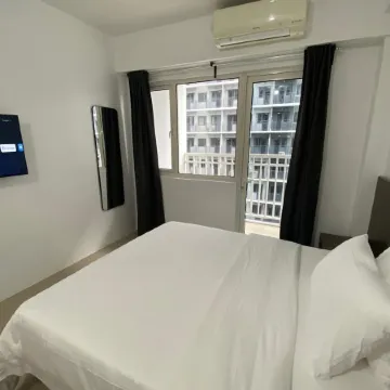 Shore - Spacious Room with Balcony 52D