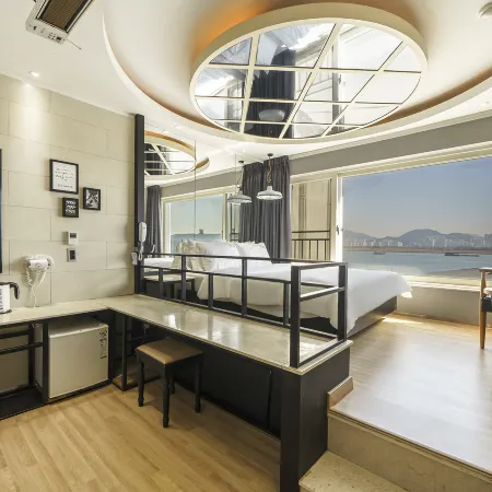 Busan Myongji Ocean View JK Hotel Отели рядом с достопримечательностью «Пляж Дадэпо»