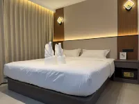 Happy Room 3 芭達雅Tukcom附近的飯店
