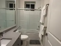 Cozy 2BR Private Suite | Near Transit | Quiet Area Hotels in Vancouver