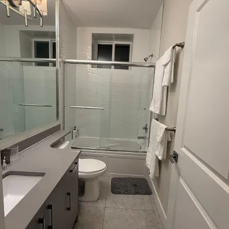 Cozy 2BR Private Suite | Near Transit | Quiet Area