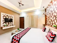 JMC HOTEL G9, PITHAMPUR Отели в г. 