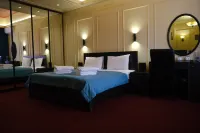 Harat's inn Hotel - Inns