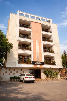 3 bhk Apparment walking distance ganga ji -  Ferienwohnungen