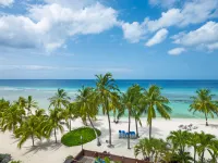Coconut Court Beach Hotel - bars