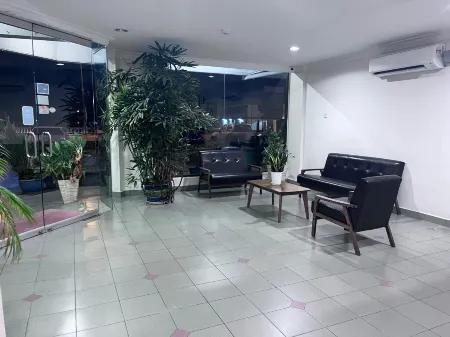 Sitiawan Hotel Отели рядом с достопримечательностью «Tua Pek Kong Temple»