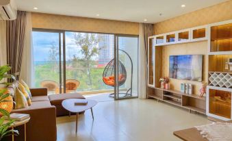 The Rex's Song Boutique Apartment