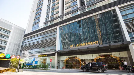 Vinhomes Metropolis Luxury Hanoi- Doris Home Отели рядом с достопримечательностью «Hanoi Sky Lotte Observation Deck»