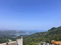 Jiufen Old Street Seaview Homestay (next to the family mart, 1 min walk to the old street)) - Scenic