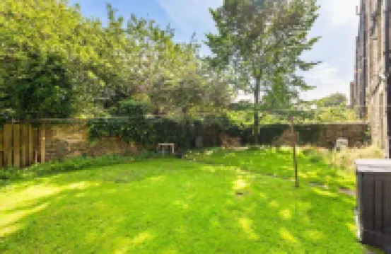 Stylish 1 Bed Edinburgh City Centre Apartment