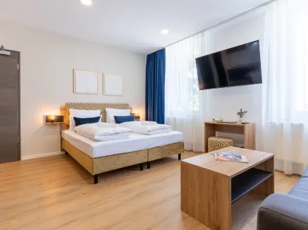 Chérisy Hotel Konstanz - Self Check-in Only Отели в г. Литцельштеттен