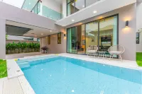 Southern Peak Pool Villa Huay Yai Pattaya - Swimmingpools