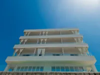 Sunset Shoreline Saranda - Sea View - Free Private Parking - Pool 薩蘭達酒店