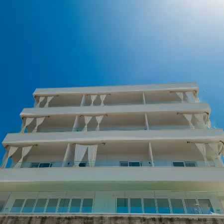Sunset Shoreline Saranda - Sea View - Free Private Parking - Pool