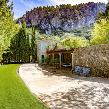 Impressive Retreat near Valldemossa