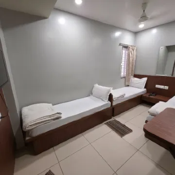 Shree Dham Palace Hotels near Jagannath Temple