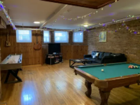 Wrigley Hostel - Chicago