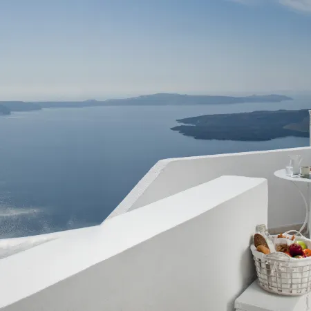 Santorini Roses Suites