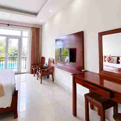 Bason Long Hai Hotel Rooms