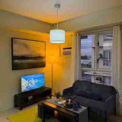 Trendy 1BR Avida Sucat – Pool & Airport Vicinity Rooms