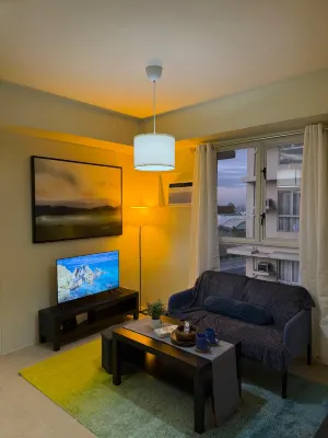 Trendy 1BR Avida Sucat – Pool & Airport Vicinity - 2성급
