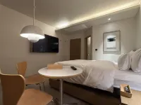 SODO HOTEL & COMMONS Отели рядом с достопримечательностью «Библиотека «Карам»»