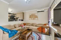 Perfect10 Sandton Apartments at Westpoint - Pet friendly