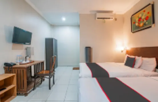 Hotel O Krakatau Near Universitas Muhammadiya Sumatra Utara UMSU Hotel di Medan Estate