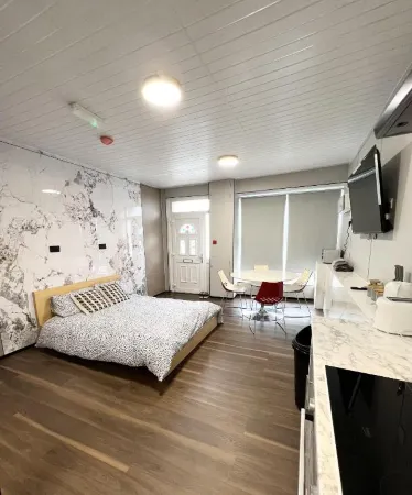 OYO Welsh Holiday Accommodation - Modern Stay Отели в г. Пемброк-док