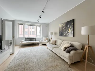 Stylish Downtown 2BR Flat with Sauna and Work Area Hotels in 