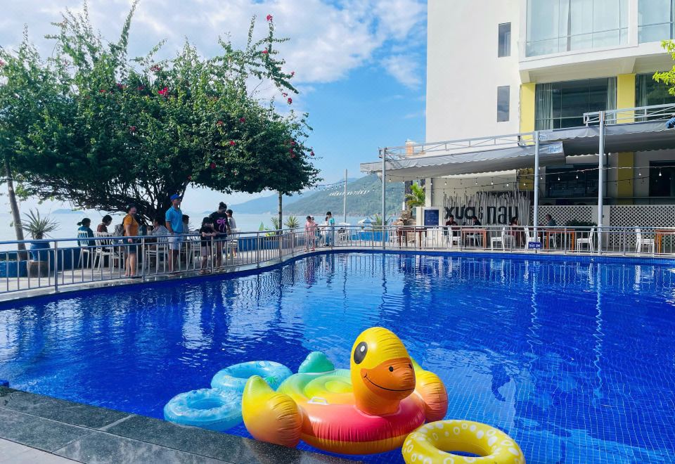 Sandals Hoang Yen Hotel 해변 전망