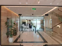 Voyage Expo Suites