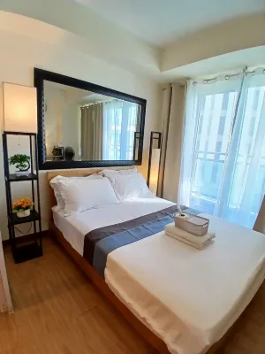 1BR Condotel in Azure Urban resort Near Naia #BH5 - balcony