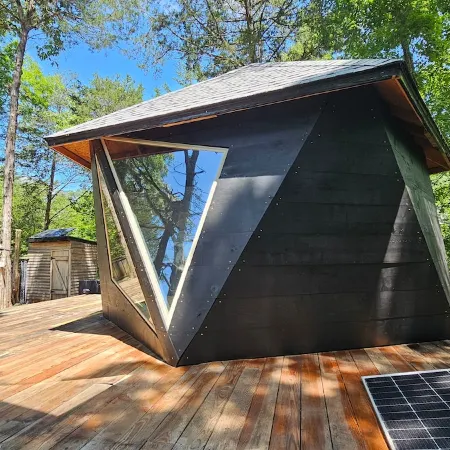 The Shroom Room | Romantic Dome with view near Smokies on Nolichucky River