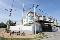 Haus Homestay - Muslim friendly retreat•Semi D by VCR - ヴィラ