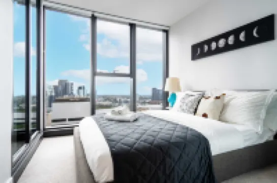 1B1B Condo with Bay &River Views