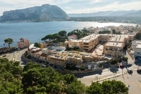 Love Mondello Отели рядом с достопримечательностью «Mondello»