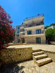 Sunny Bay Apartments Hotels in 