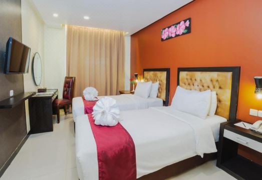Parkside Star Hotel Jayapura - Housity